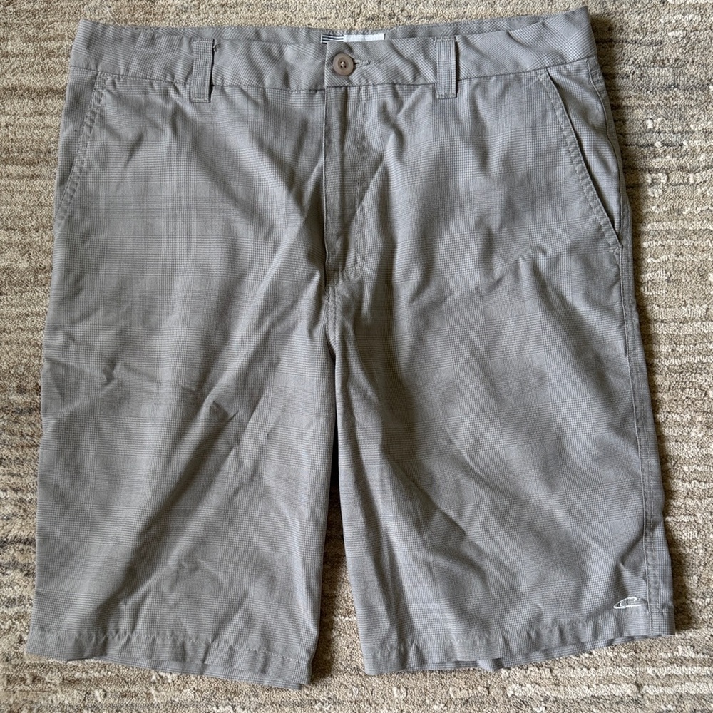 Men's O’Neill Performance Casual Shorts. Size 33